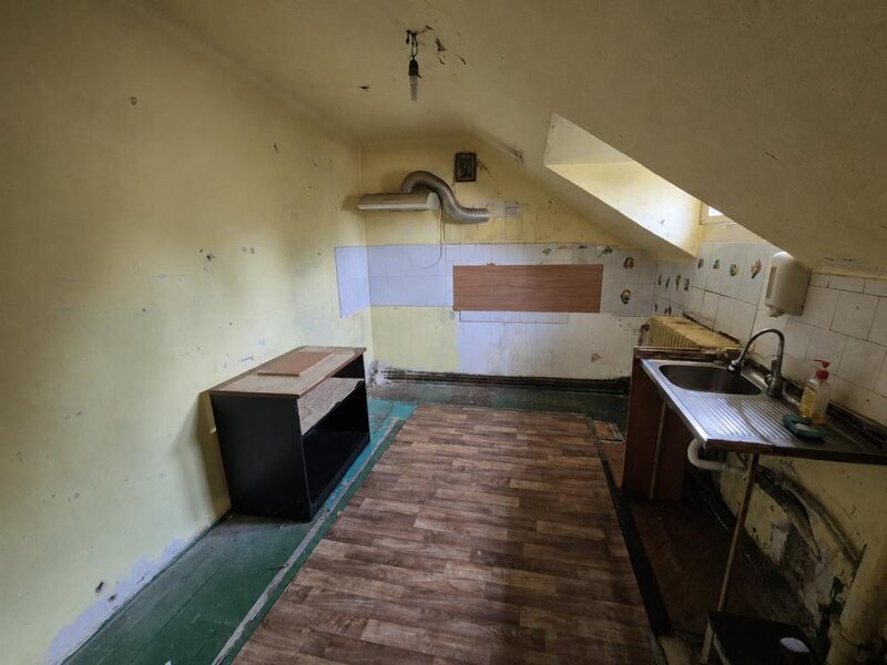 Piata Muncii, apartament in vila intr-o zona foarte buna